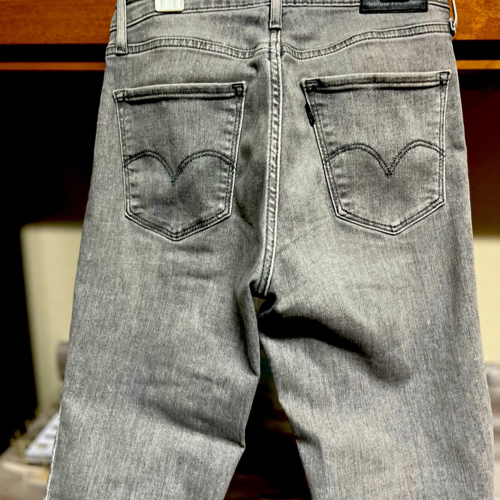 Levis 721 High Wasted Skinny Jean